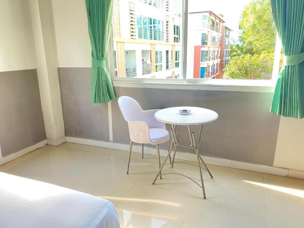 Sweet Dream Hotel Patong Phuket Exterior photo